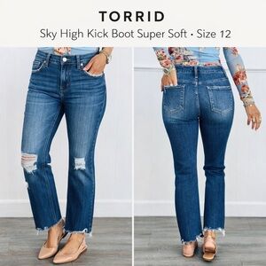 Torrid Sky High Kick Boot Super Soft Jeans Women’s 12 Distressed Stretch Denim